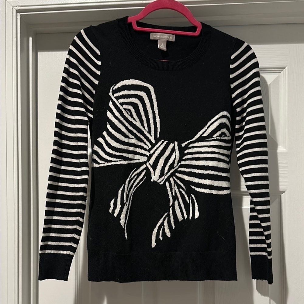 Banana Republic Black and White Striped Bow Sweater Sz Small